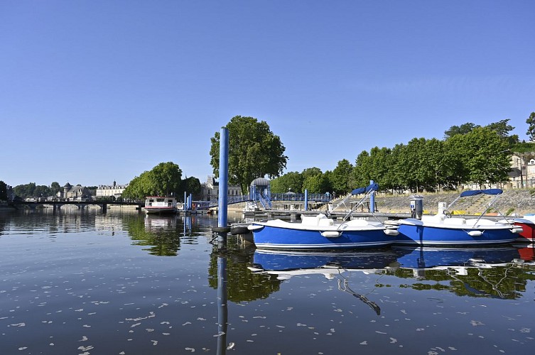 Halte fluviale de Laval