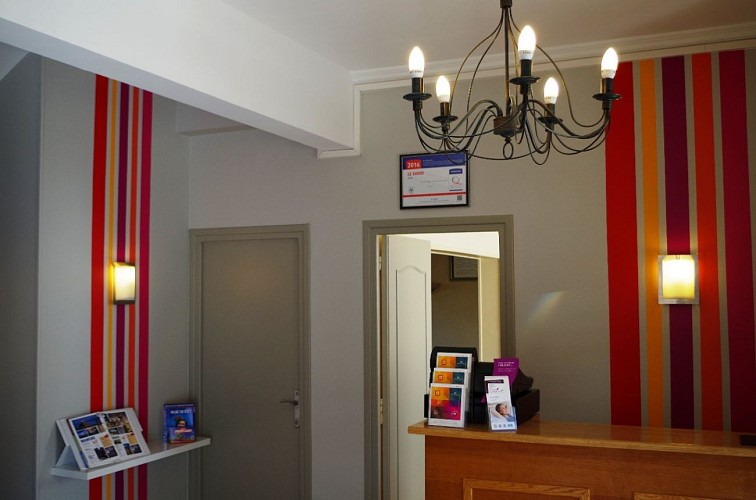 hotel-le-savoy-reception