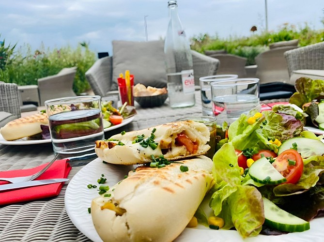 215374740_2910700529244095_5391590465355065576_n