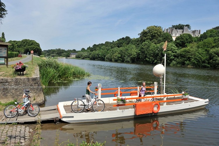 BASE DE LOISIRS - CAMPING DU BAC MÉNIL