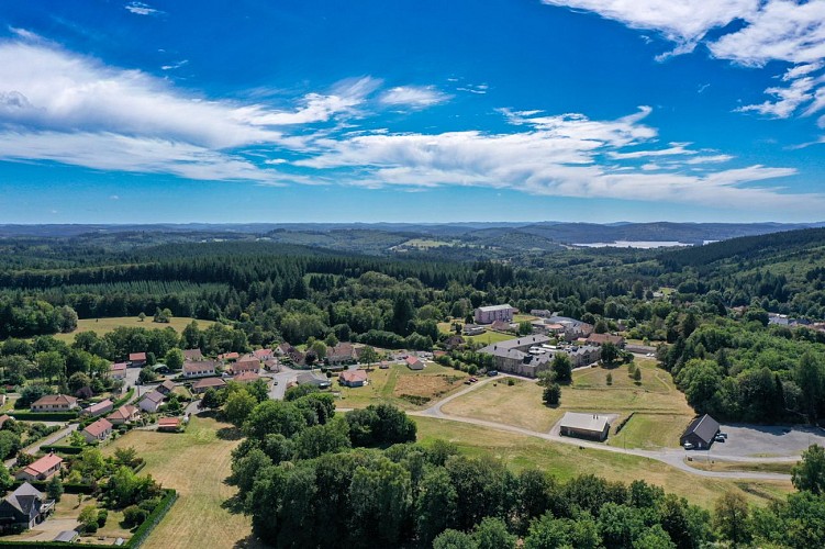 Gîte l'UNIK - proche_nature_et_Lac_en_creuse