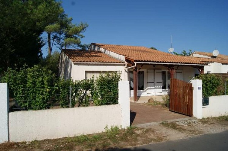 Maison à 200m de la plage des Bouchots dans le quartier de la Grière à la Tranche sur Mer
