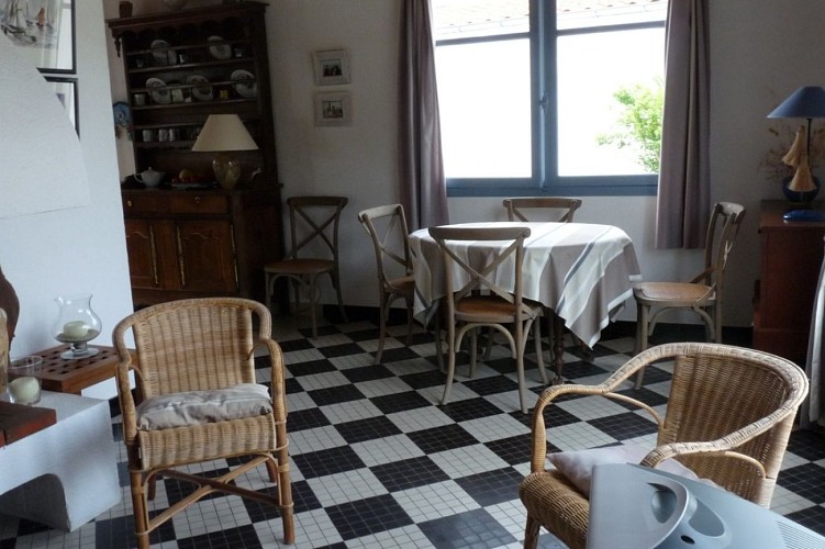 Les Grillons .Maison de vacances à 100m de la plage de la Parée