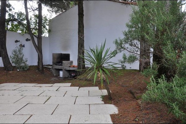 Les Grillons .Maison de vacances à 100m de la plage de la Parée