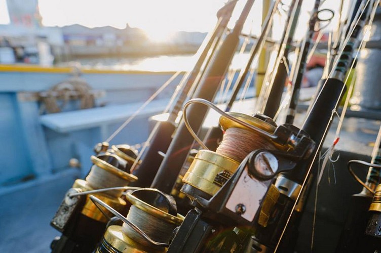 PECHE ET PROMENADE EN MER - L'AMI DU PECHEUR