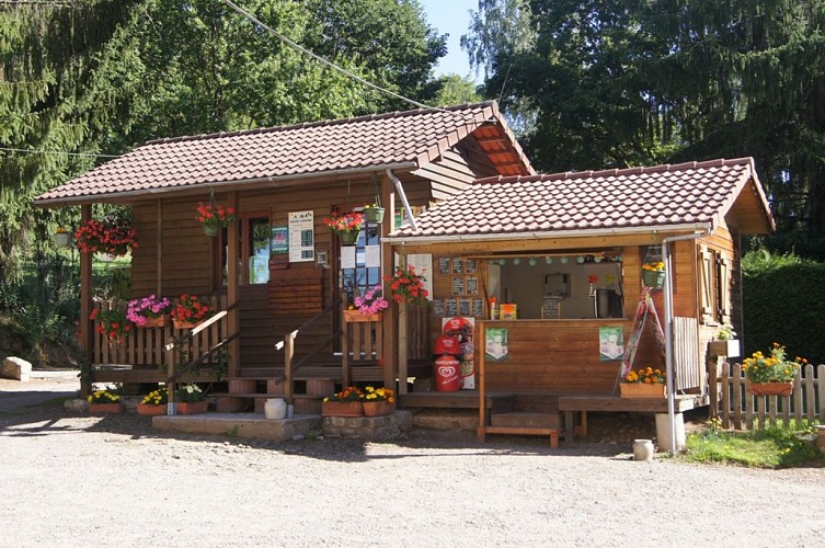 Camping de l'hermitage - 55 emplacements