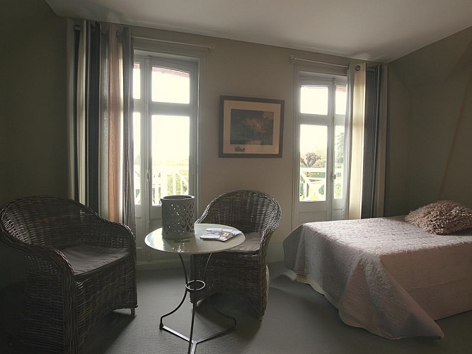 La Villa des Rosiers