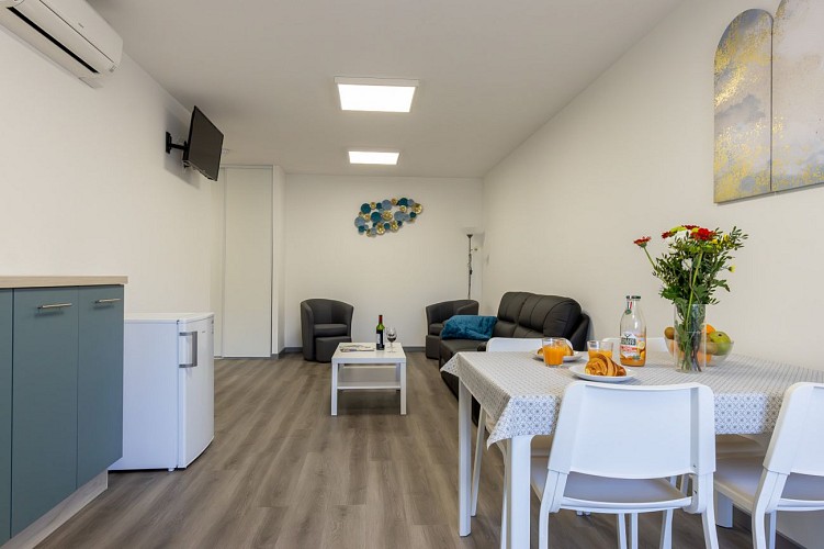 408A8019-Enhanced-NR