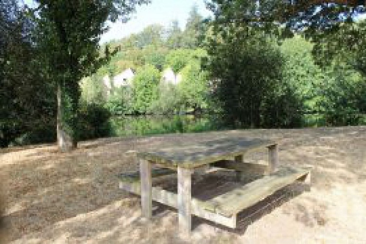 AIRE DE PIQUE-NIQUE DE LA BOULAIE