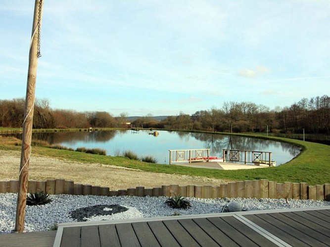 La Monnerie - vue sur l'étang