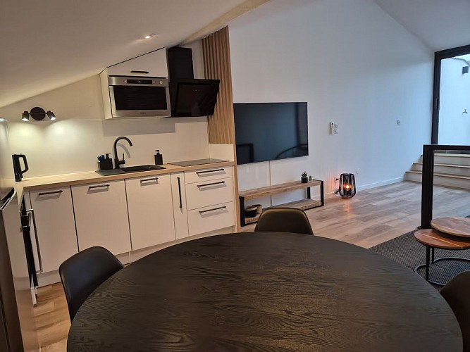 1c902868-8246-447a-9207-a7d83bab6f95