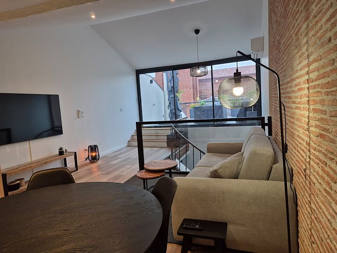 83743ef0-e797-46df-8e30-24787f3a13ae