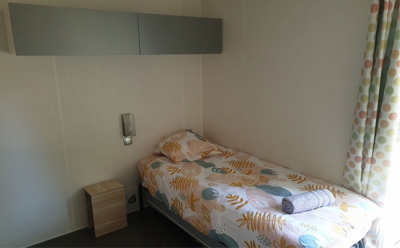 chambre avec 2 lit individuel 