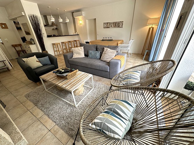 Salon Gîte Chez Céline sous les pins à Vielle Saint Girons avec Gites40