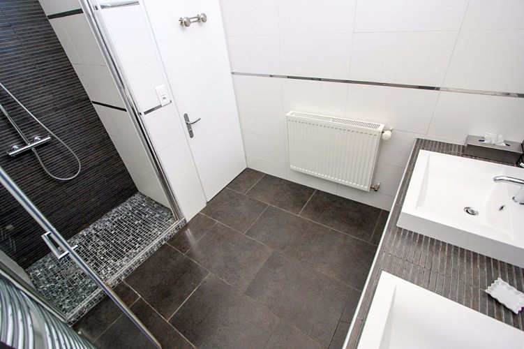 CHAMBRES D'HOTES LA MAISON D'OLIVIER - CHAMBRE ATELIER D'ECRITURE