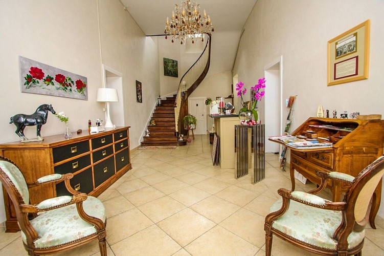 CHAMBRES D'HOTES LA MAISON D'OLIVIER - CHAMBRE ATELIER D'ECRITURE