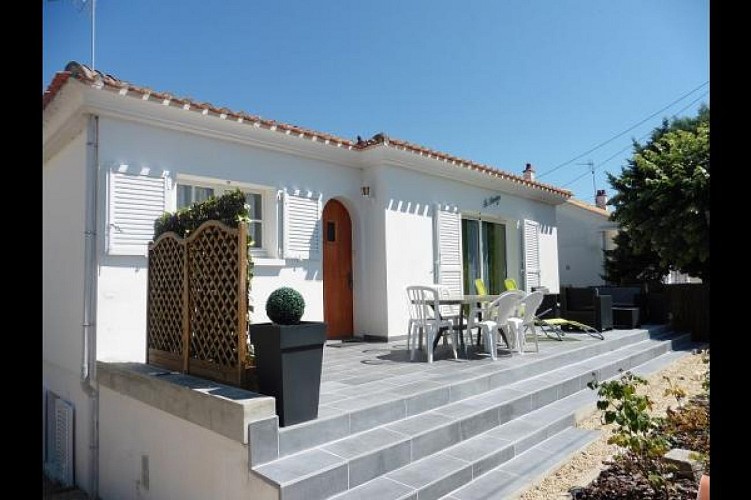 FROMENTINE MAISON 2 CHAMBRES à 400m de la plage