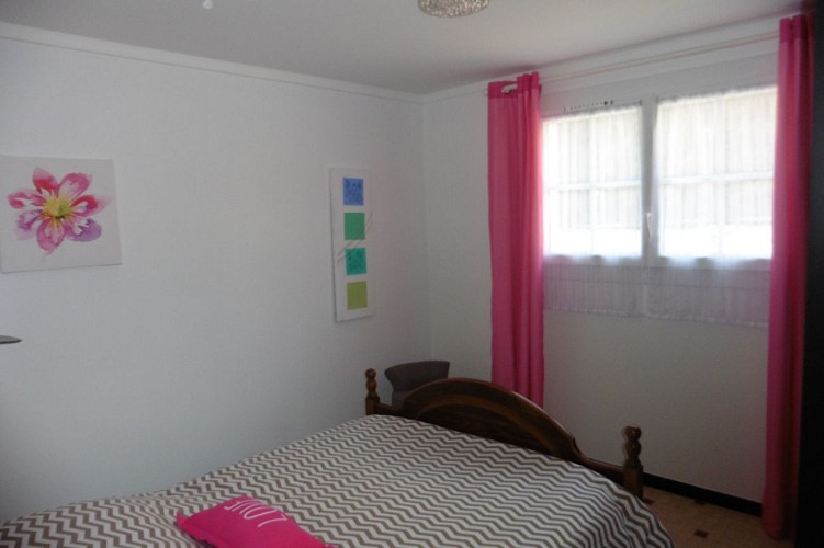 FROMENTINE MAISON sans vis-à vis à 400m de la plage