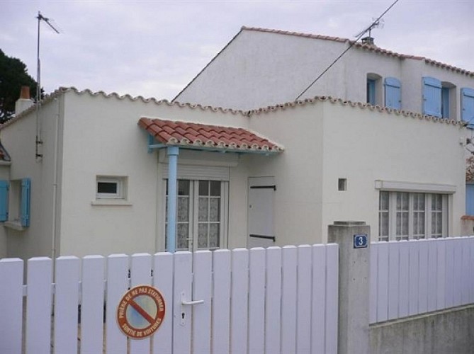 Maison située à Fromentine, à 100m de la plage