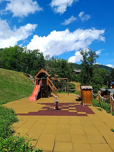 Parque infantil de Les Allues