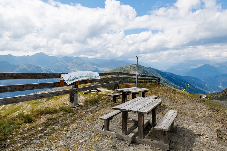 Zona de picnic de la cima de Tougnète