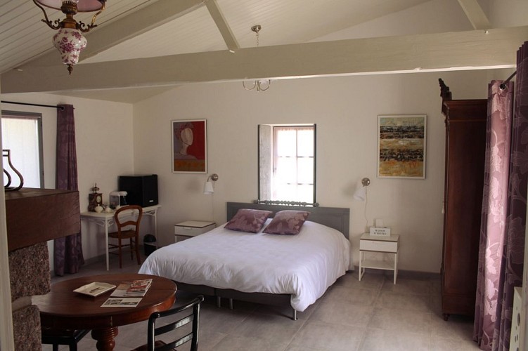 CHAMBRES D'HÔTES LE MANOIR DE L'EOLIERE