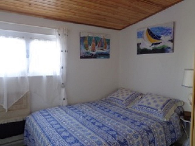 M. ET MME MELINE - 2 LOCATIONS : 2 ET 4 PERS