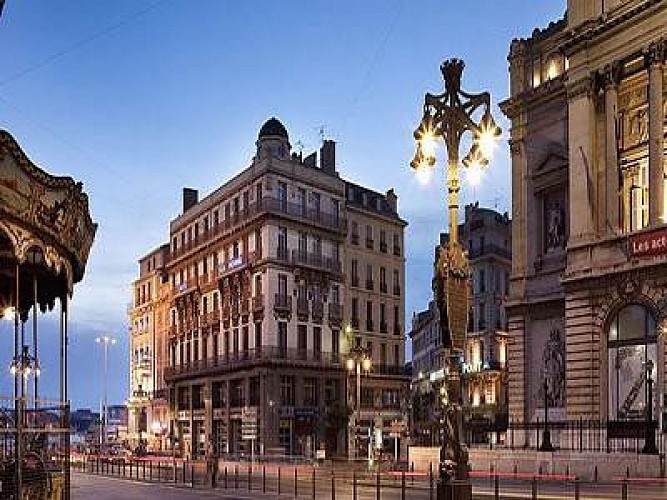 Escale Océania Marseille Vieux Port