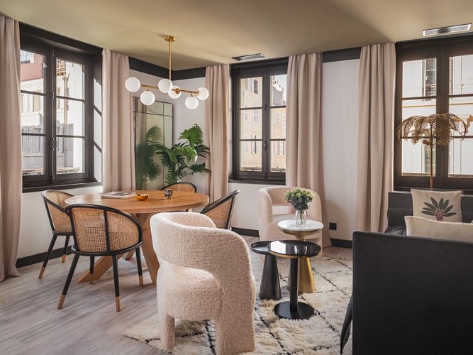 Maisons du Monde Hotel & Suites Marseille Vieux-Port