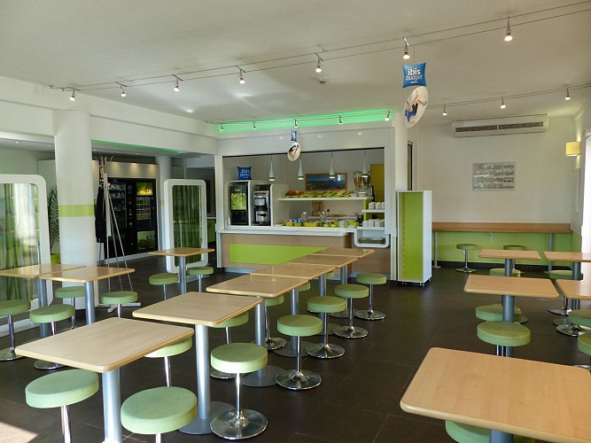 Ibis Budget la Valentine