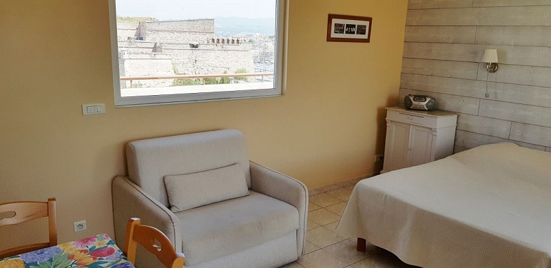 AGACHADOU - N° 1777