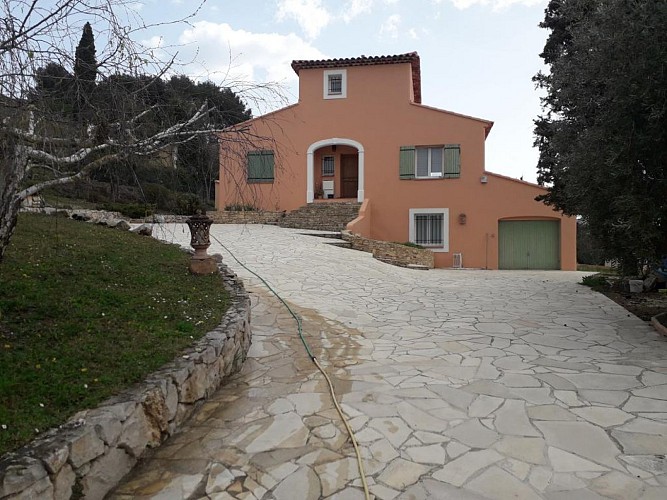 Aux chants des cigales