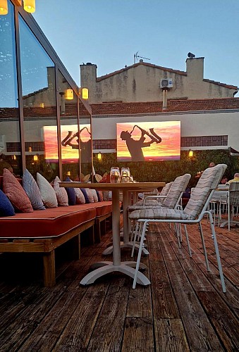 La Table du 8ème und sein Rooftop