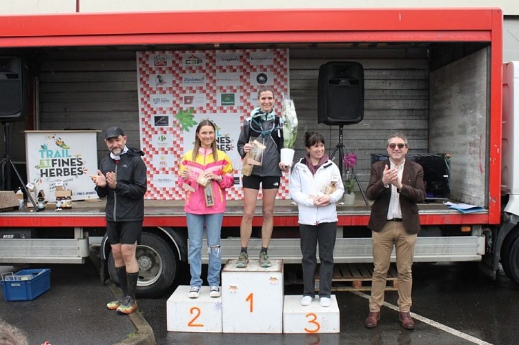 Trail et fines herbes