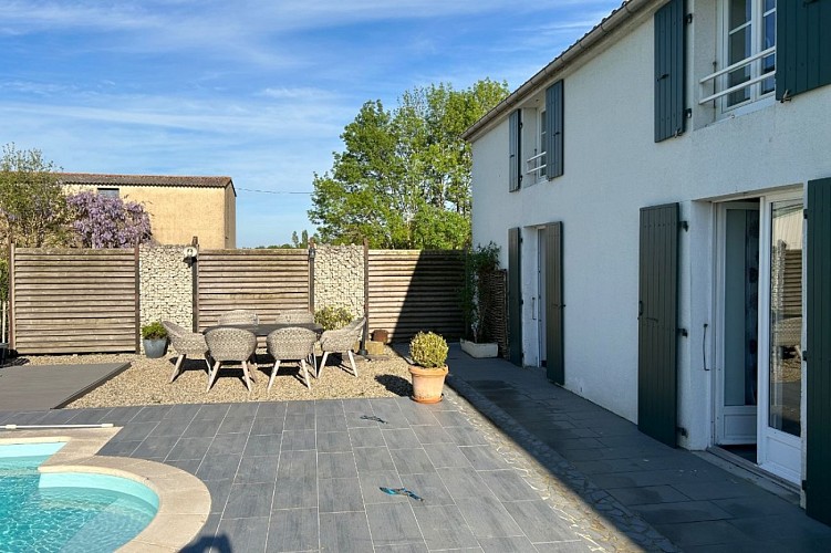 Gite de Charme avec Piscine chauffée en Marais Poitevin