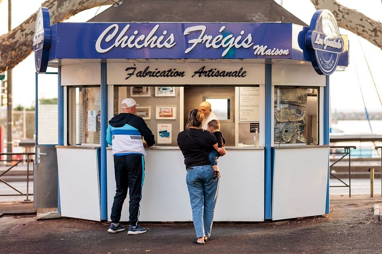 Lou Goustado de l'Estaco