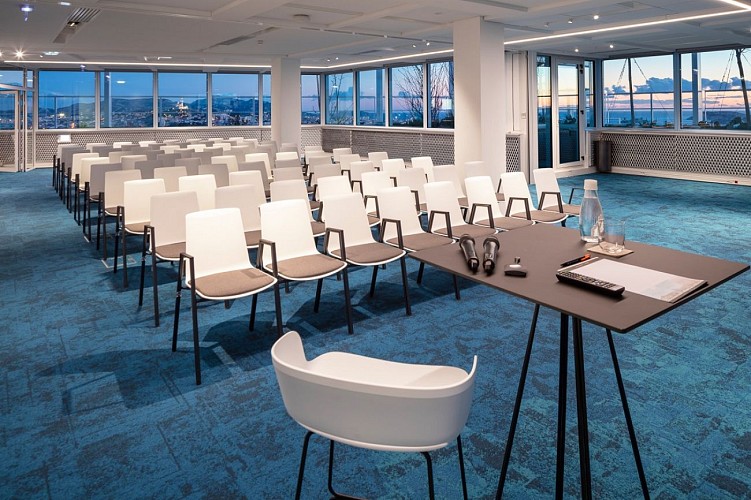 Sky Center Tour La Marseillaise