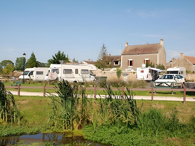 Aire de camping-cars - Hérouvillette