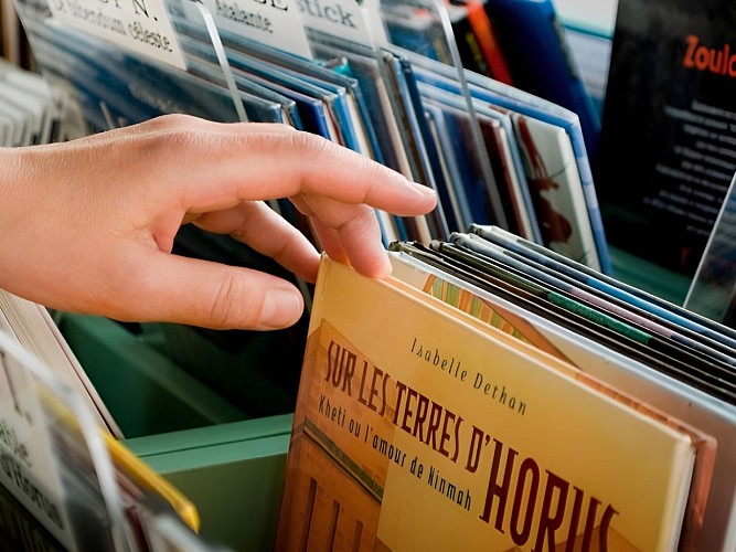 Médiathèque André Malraux de Lisieux - (livres)