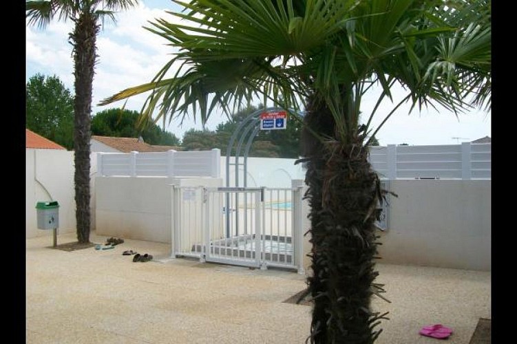 Apartement avec piscine collective à la Grière !