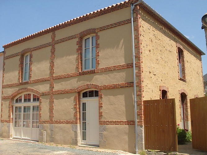 GÎTE CÔTÉ COUR CÔTÉ JARDIN