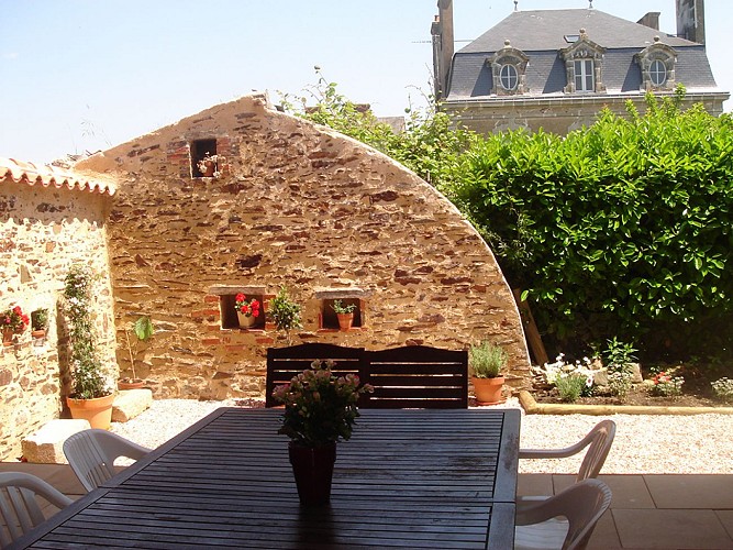 GÎTE CÔTÉ COUR CÔTÉ JARDIN