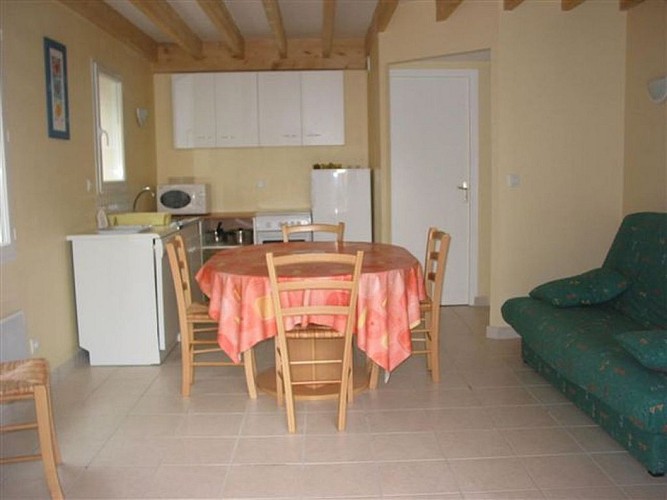 SARL LES 4 PINS "AMY"