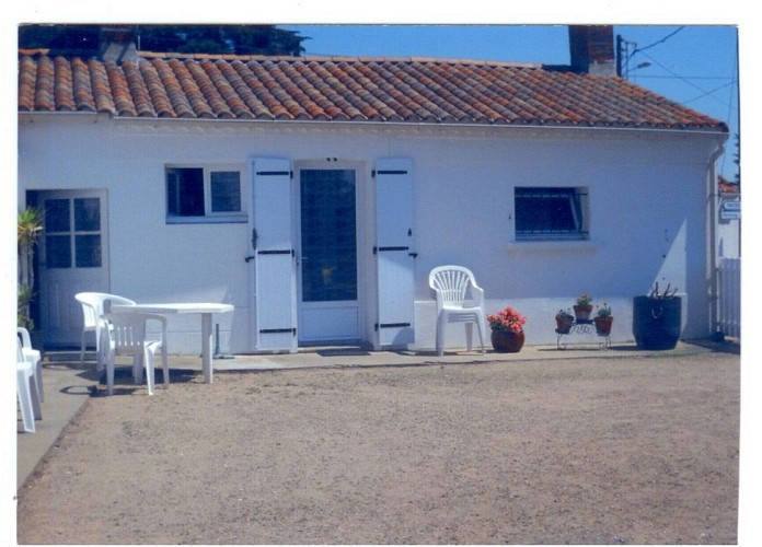 MEUBLÉ JOUIN YOLANDE