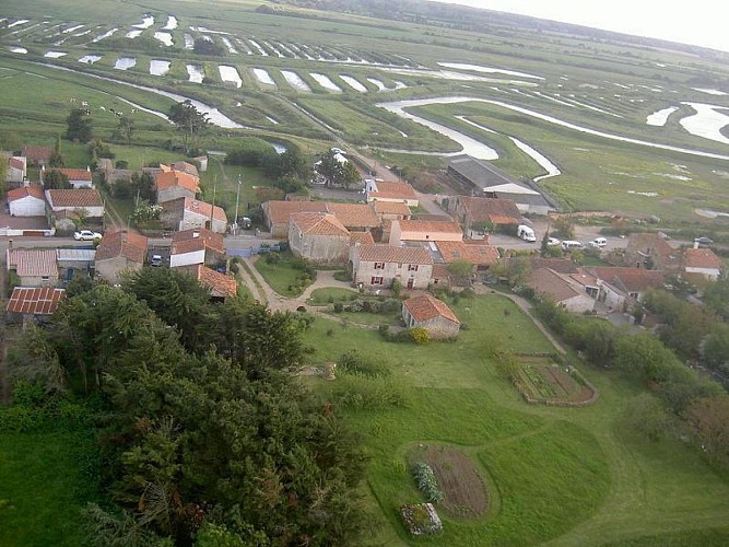 LES GÎTES DU MARAIS "PETITE MAISON"