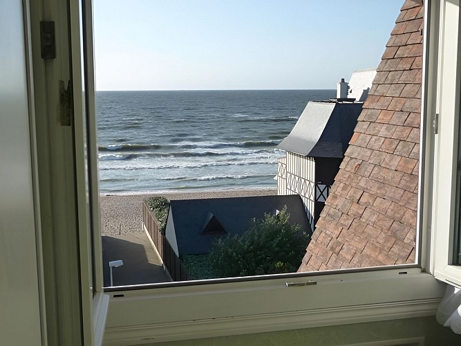 Vue fenêtre mer©Alexandra Rochet