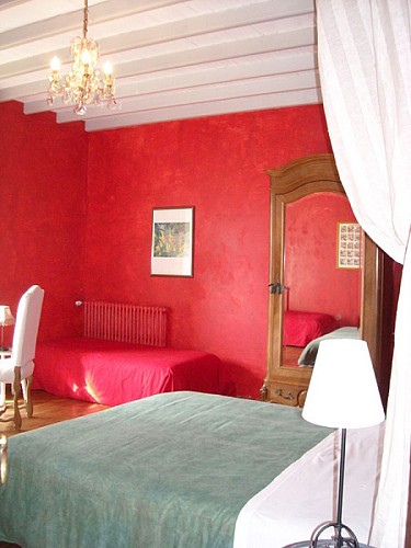 CHAMBRE D'HÔTES "LA TOUR DES LAUDES"