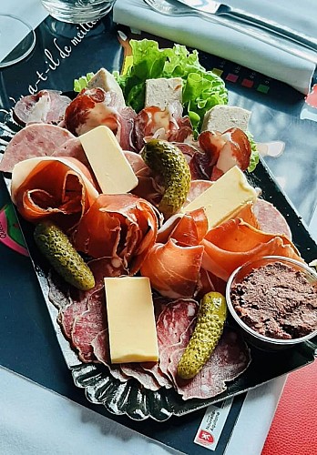 308490685_549613240299181_5717138446708508368_n