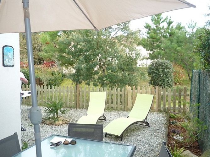 LES PATIOS DE LA MER