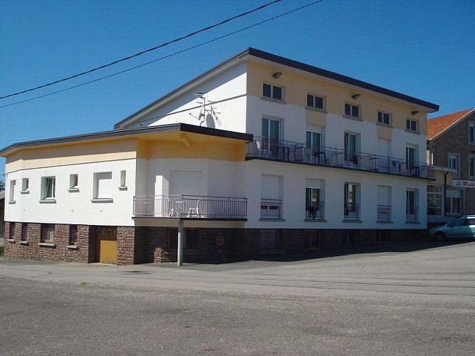Meublé - place du marché - f1 n2 lamartine